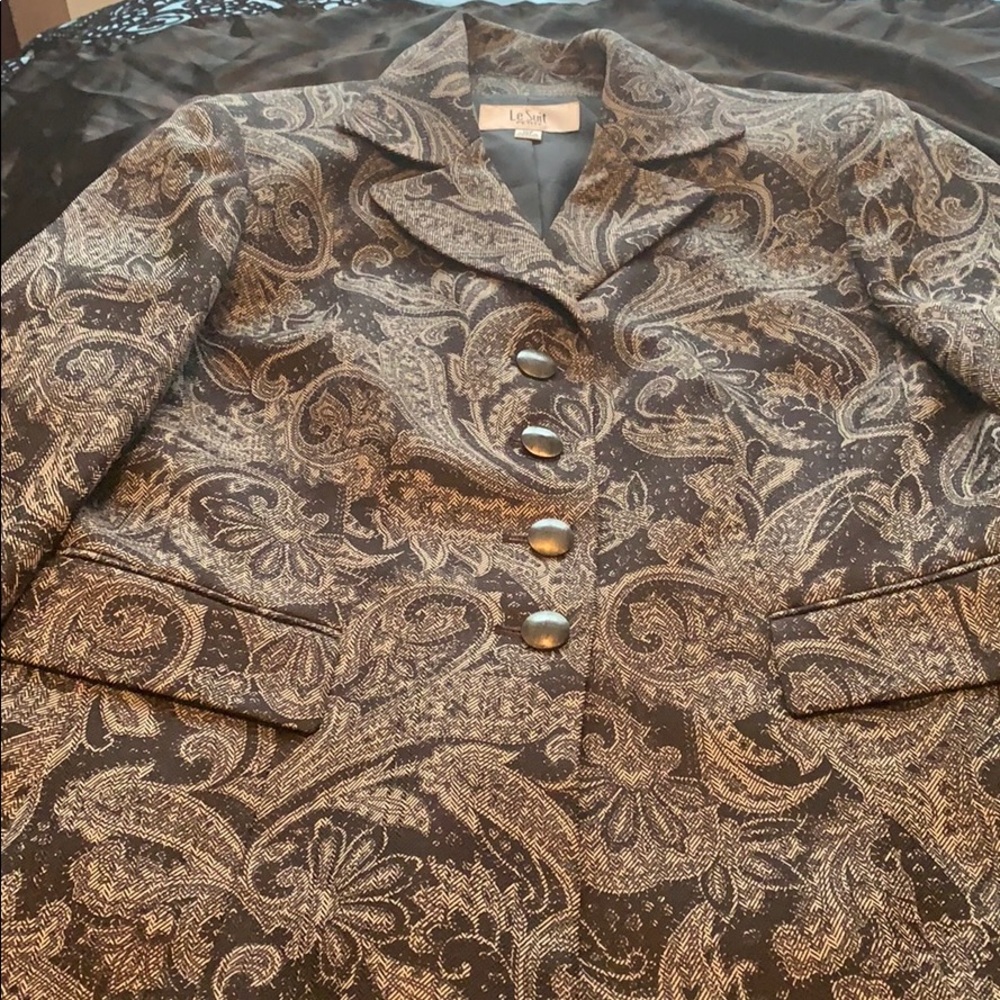 Suit